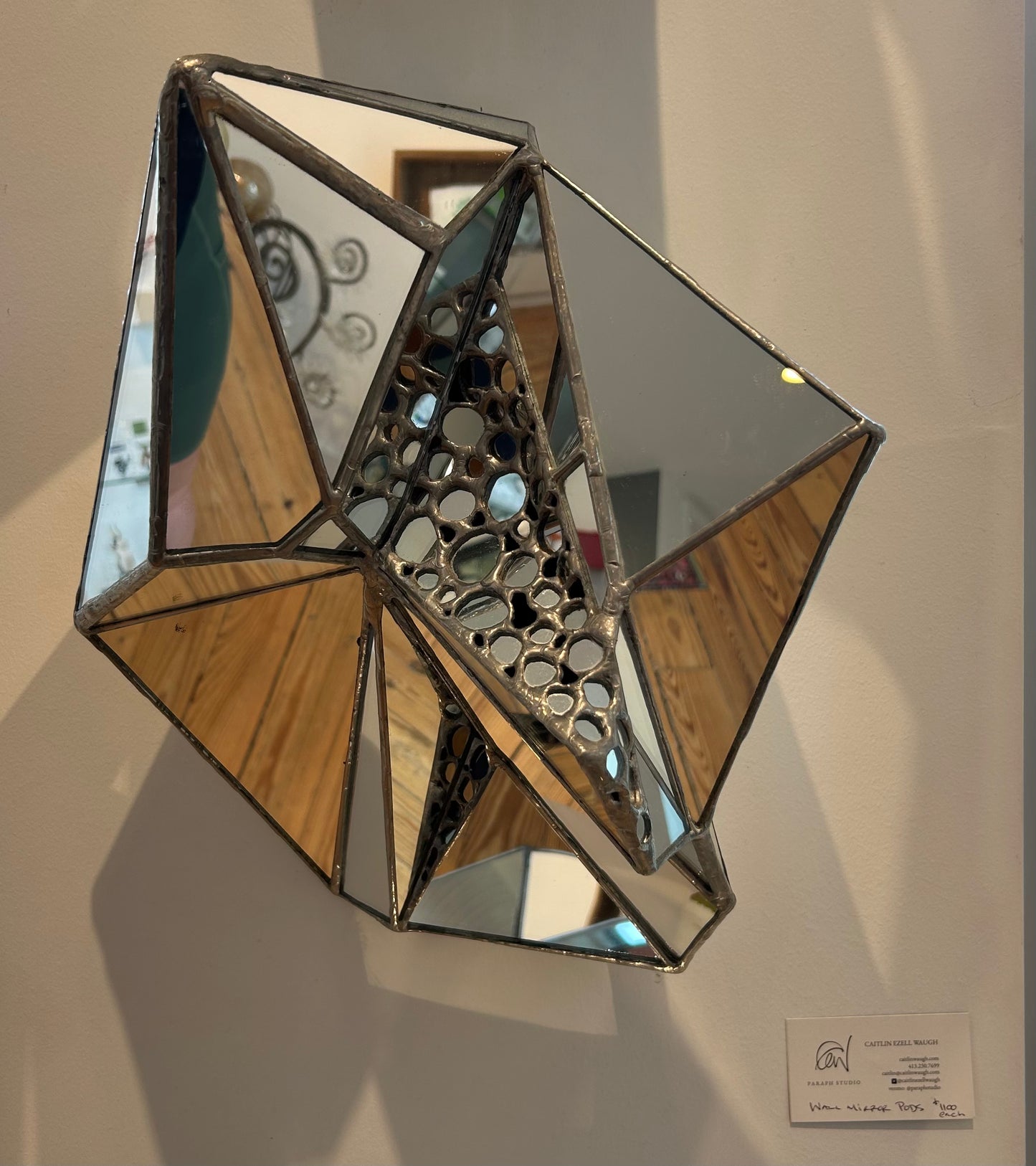 Wall Mirror Pod 3
